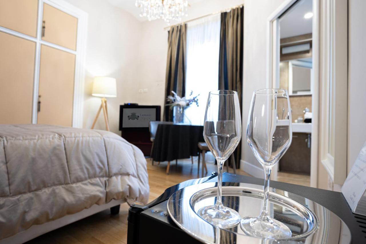 Cardilli Luxury Rooms Рим Екстериор снимка