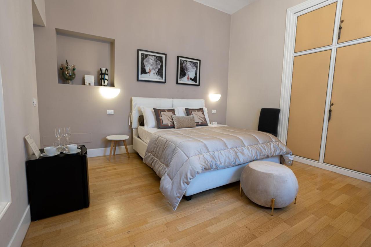 Cardilli Luxury Rooms Рим Екстериор снимка